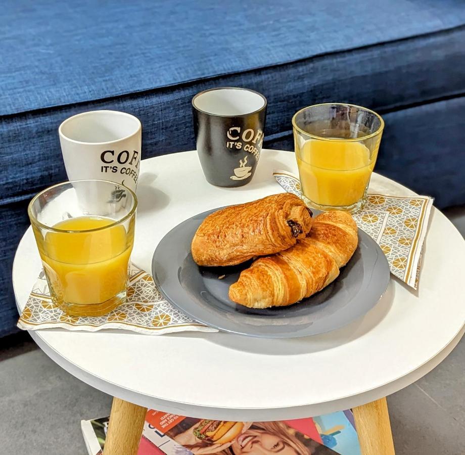 1 Min To The Beach Apartment - Kitchen - Tramway - Air Conditioner - Wifi - Promenade Des Anglais Nice Bagian luar foto